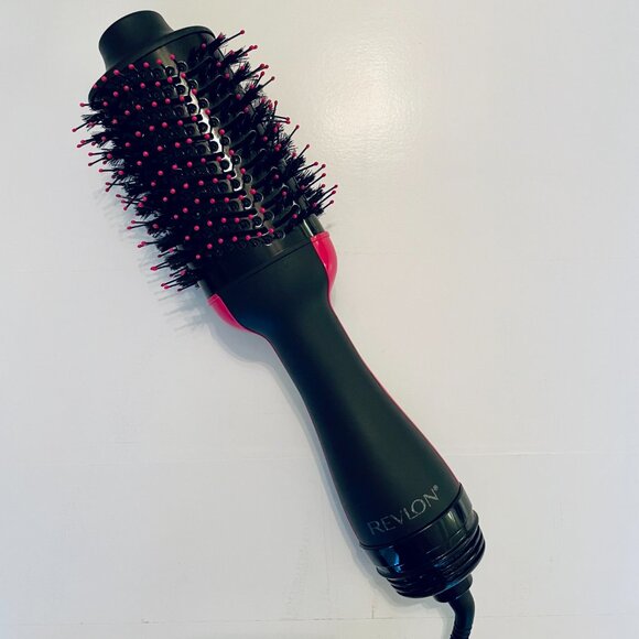 Revlon One-Step™ Volumizer Blow-Dry Brush - Picture 2 of 12